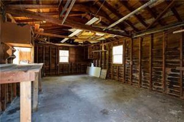 15309 E Mayes Road, Independence, MO 64050