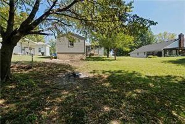 15309 E Mayes Road, Independence, MO 64050