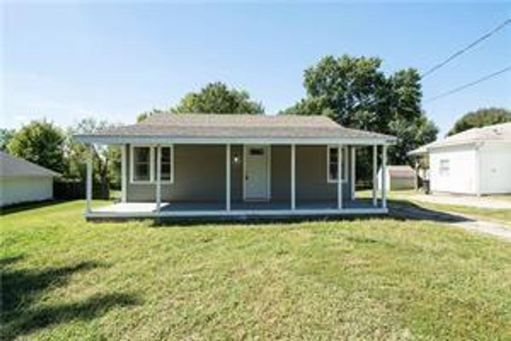 15309 E Mayes Road, Independence, MO 64050