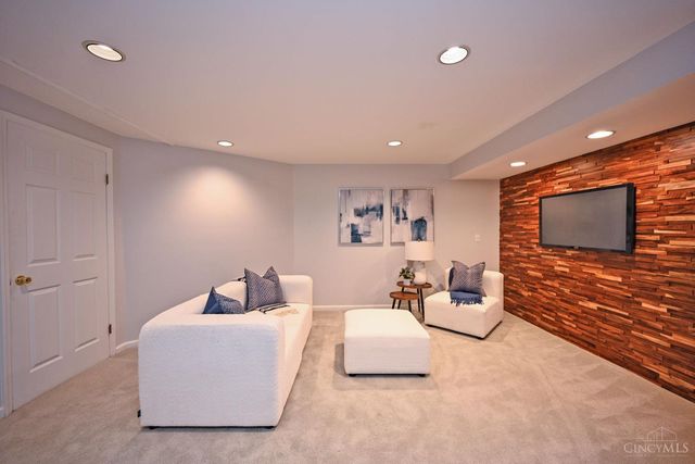 9341 Old Village Drive, Deerfield Twp., OH 45140