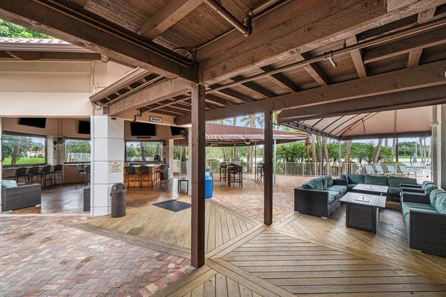 10881 LA SALINAS Circle, Boca Raton, FL 33428