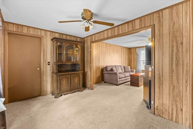 5 Samosett Dr, Dartmouth, MA 02748