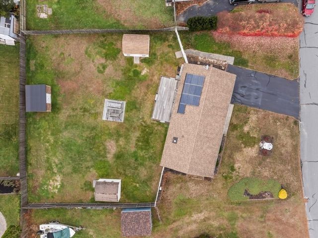 5 Samosett Dr, Dartmouth, MA 02748