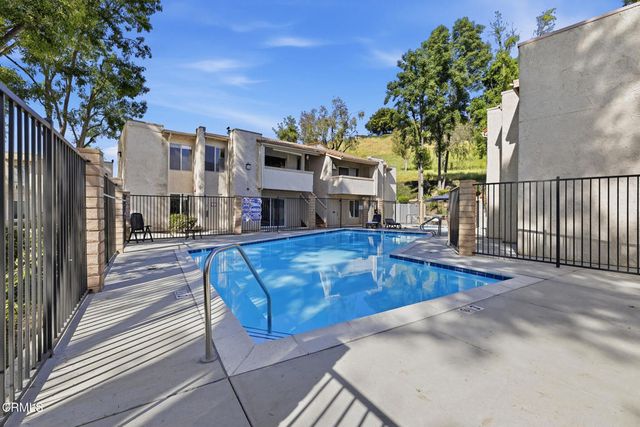28947 E Thousand Oaks Boulevard, Agoura Hills, CA 91301