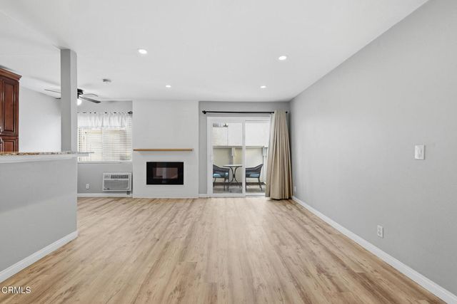28947 E Thousand Oaks Boulevard, Agoura Hills, CA 91301
