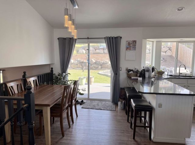 1112 Fox Ridge Rd, Medical Lake, WA 99022