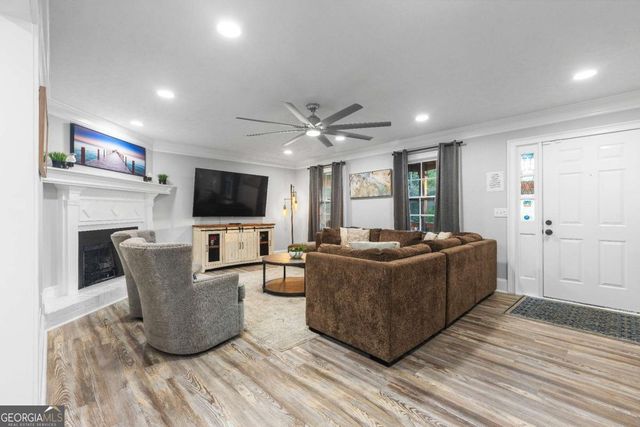 2390 Stone Drive SW, Lilburn, GA 30047
