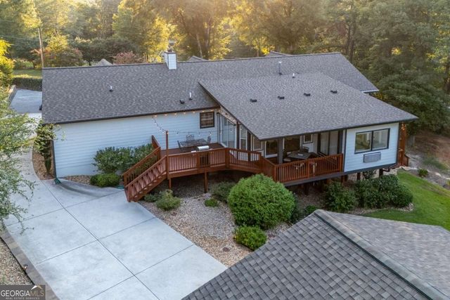 2390 Stone Drive SW, Lilburn, GA 30047