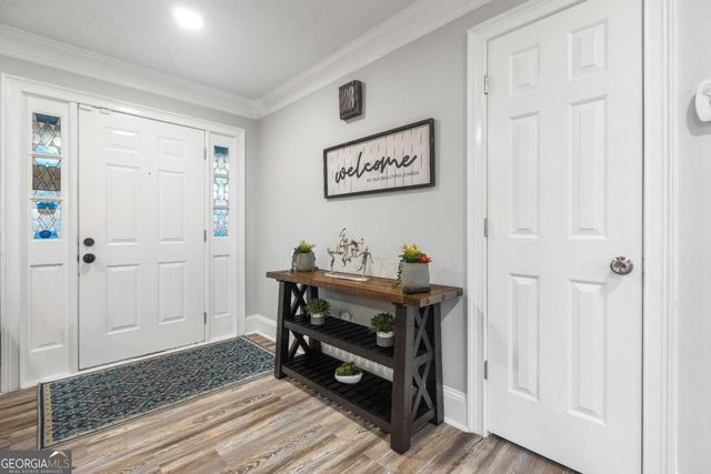 2390 Stone Drive SW, Lilburn, GA 30047