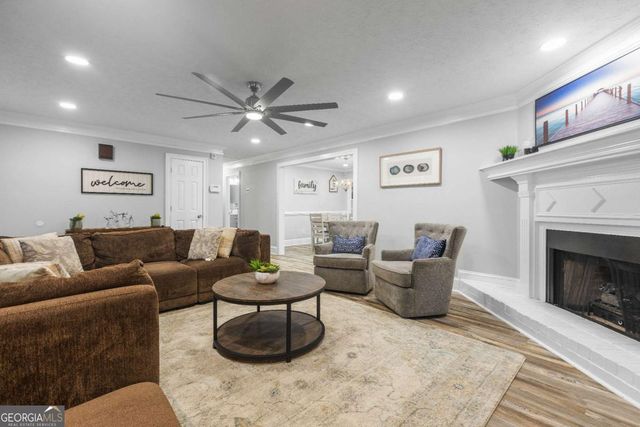 2390 Stone Drive SW, Lilburn, GA 30047