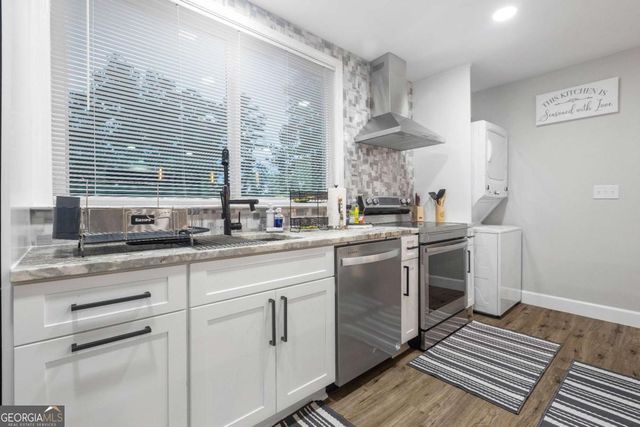 2390 Stone Drive SW, Lilburn, GA 30047