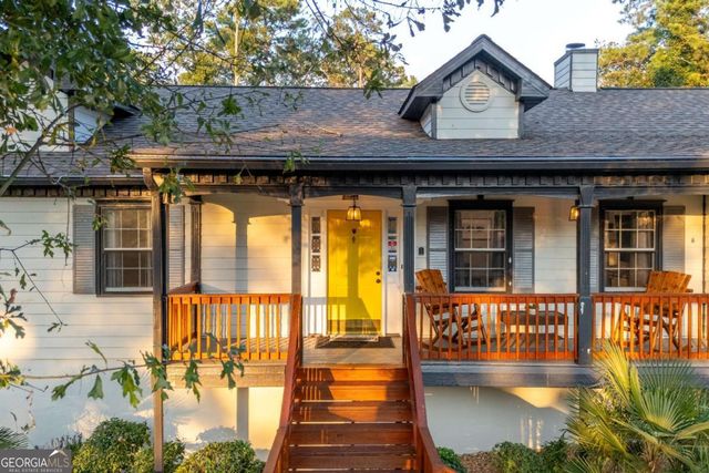 2390 Stone Drive SW, Lilburn, GA 30047