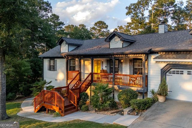 2390 Stone Drive SW, Lilburn, GA 30047