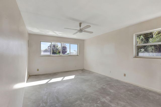 148 Yacht Club Drive 5, North Palm Beach, FL 33408