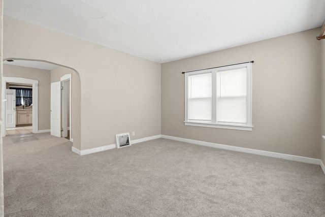 1324 Marquette Street, Davenport, IA 52804