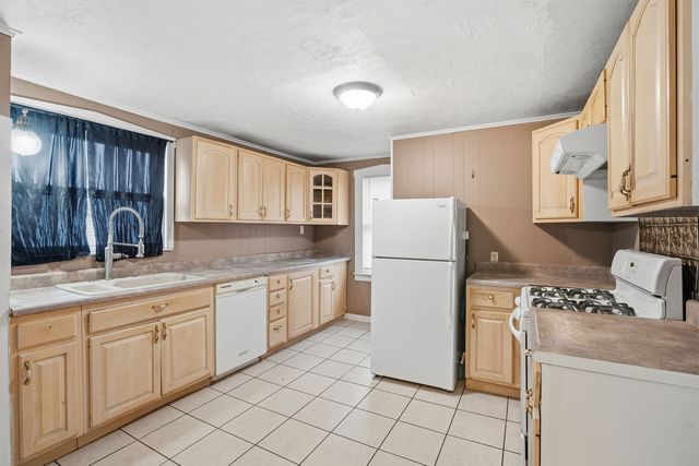 1324 Marquette Street, Davenport, IA 52804