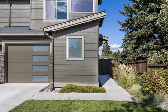 748 NE Vail Lane, Bend, OR 97701