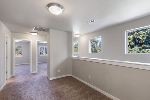 748 NE Vail Lane, Bend, OR 97701