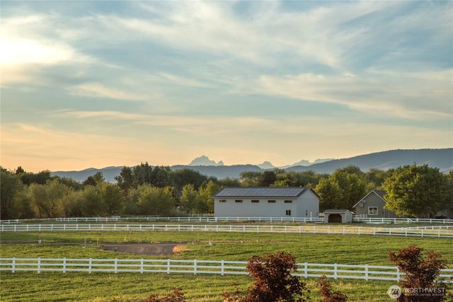 2 A Look Road, Ellensburg, WA 98926