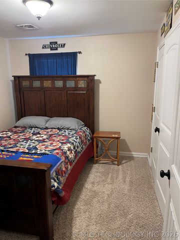 14260 N 270 Road, Okmulgee, OK 74447