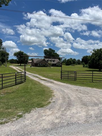 14260 N 270 Road, Okmulgee, OK 74447