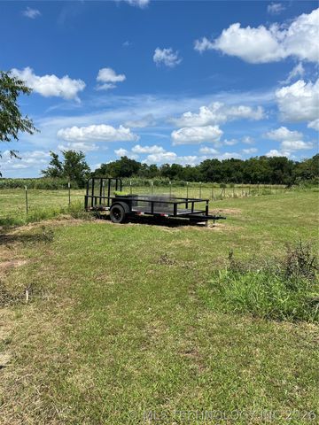14260 N 270 Road, Okmulgee, OK 74447