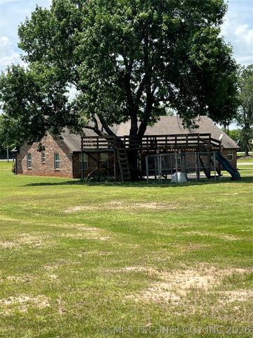 14260 N 270 Road, Okmulgee, OK 74447