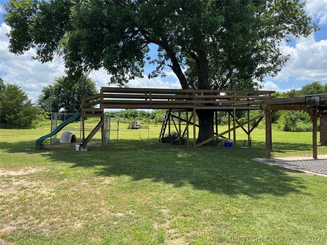 14260 N 270 Road, Okmulgee, OK 74447