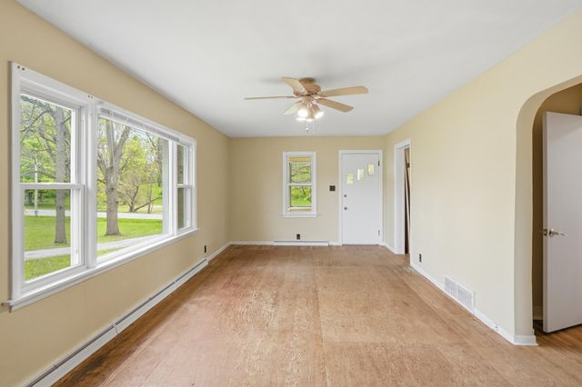 33 E 700 N, Valparaiso, IN 46383
