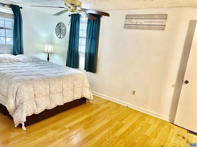 215 HEIGHTS HILL RD, Barboursville, VA 22923