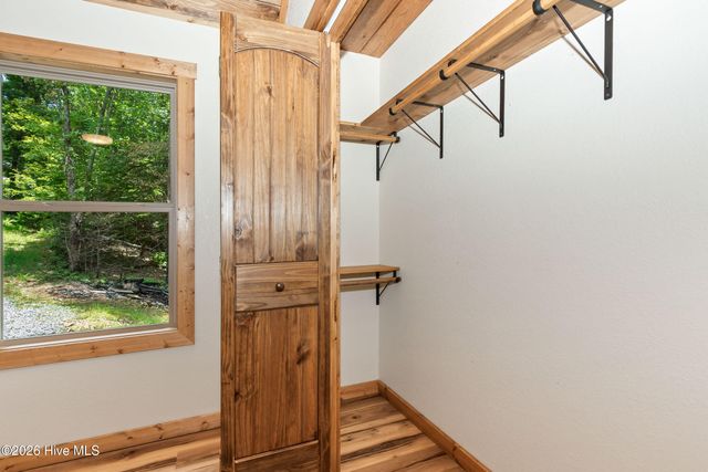 80 Oak Knob Drive, Murphy, NC 28906