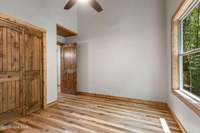 80 Oak Knob Drive, Murphy, NC 28906