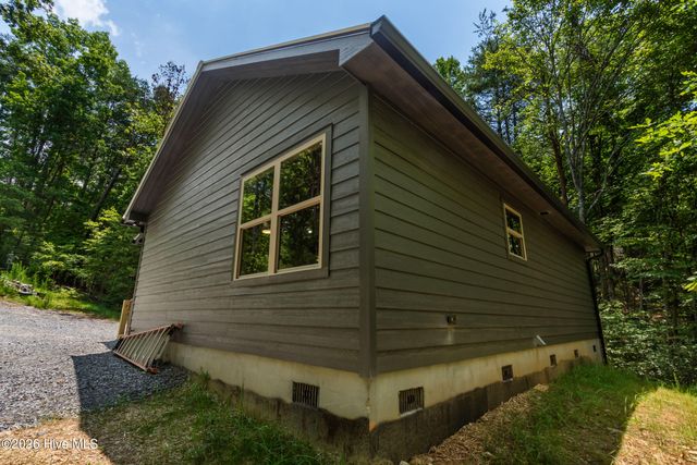 80 Oak Knob Drive, Murphy, NC 28906