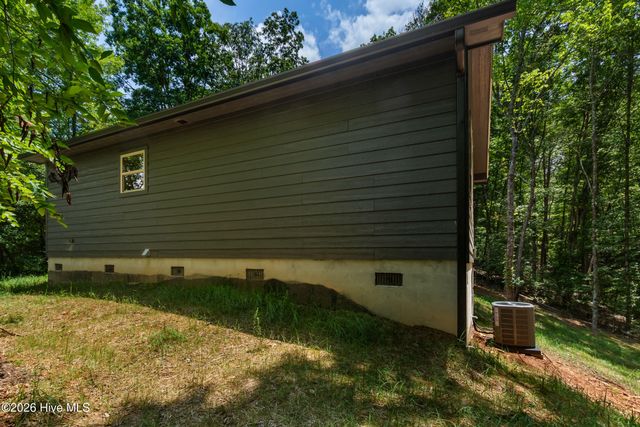 80 Oak Knob Drive, Murphy, NC 28906