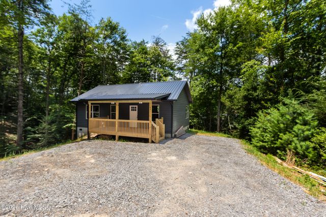 80 Oak Knob Drive, Murphy, NC 28906