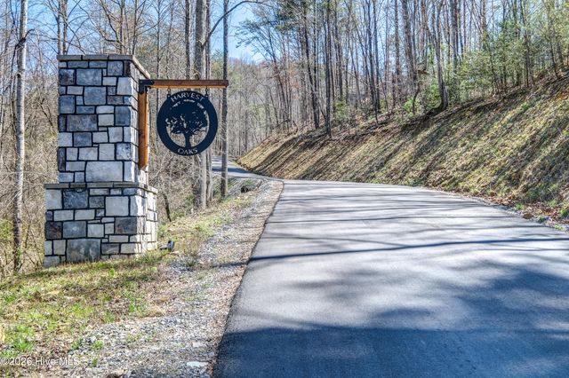 80 Oak Knob Drive, Murphy, NC 28906