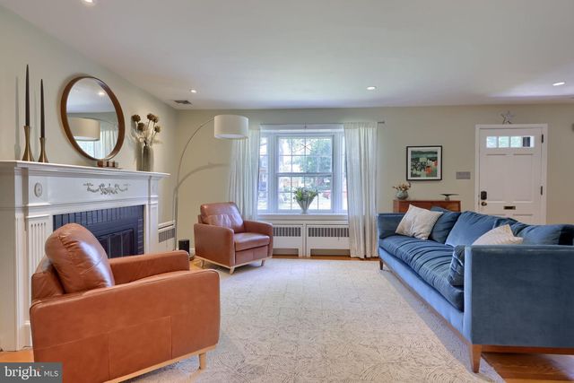 1024 SKYLINE DR, Lancaster, PA 17601