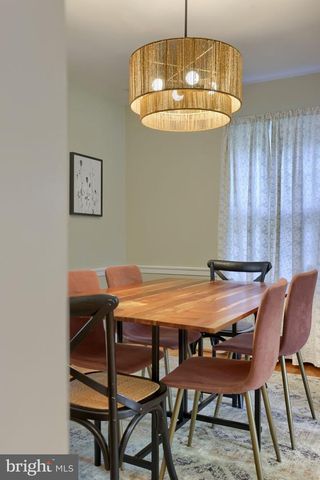 1024 SKYLINE DR, Lancaster, PA 17601