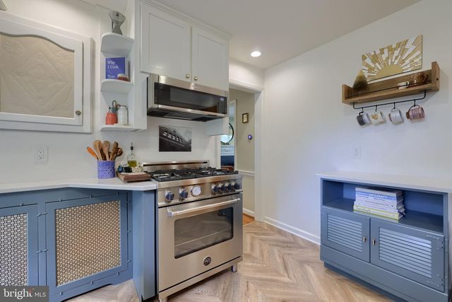 1024 SKYLINE DR, Lancaster, PA 17601