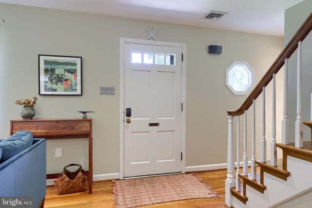 1024 SKYLINE DR, Lancaster, PA 17601
