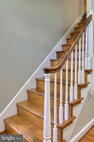1024 SKYLINE DR, Lancaster, PA 17601