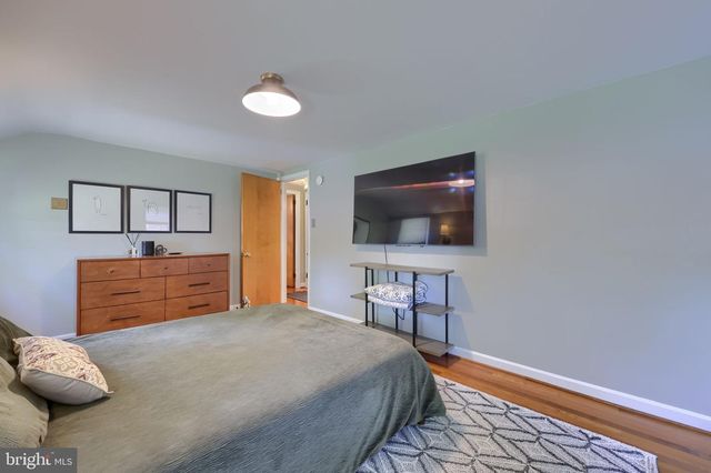 1024 SKYLINE DR, Lancaster, PA 17601
