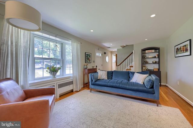1024 SKYLINE DR, Lancaster, PA 17601