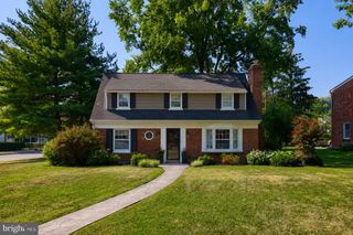 1024 SKYLINE DR, Lancaster, PA 17601