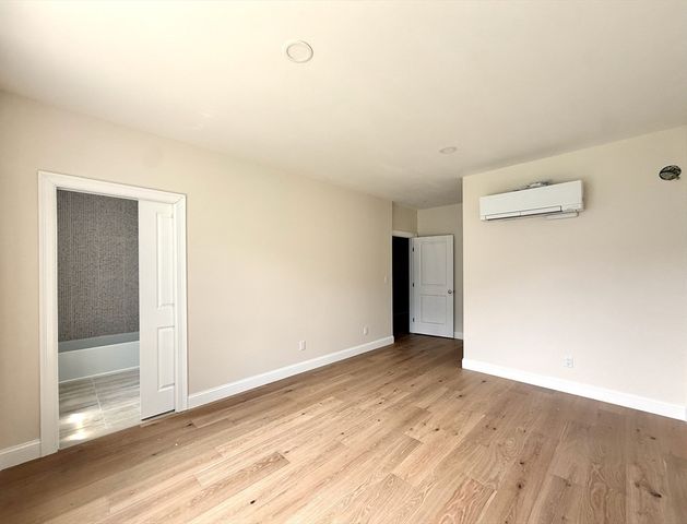 94 Lyman Rd A, Northampton, MA 01060