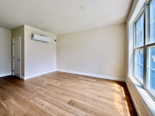 94 Lyman Rd A, Northampton, MA 01060