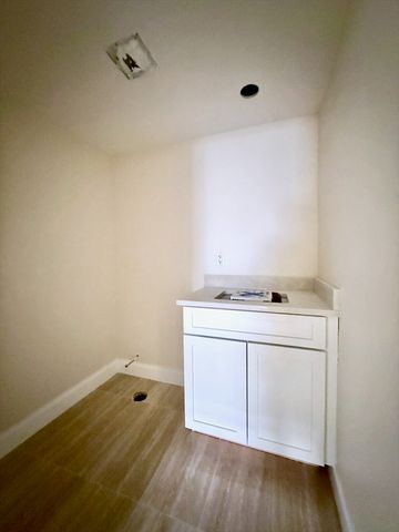 94 Lyman Rd A, Northampton, MA 01060