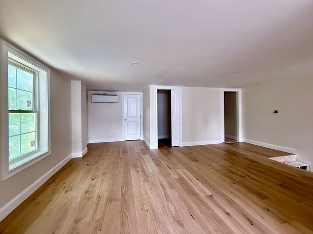 94 Lyman Rd A, Northampton, MA 01060