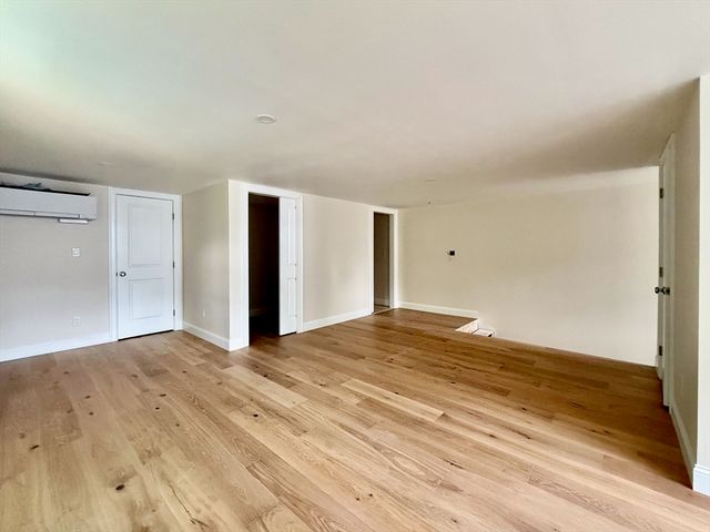 94 Lyman Rd A, Northampton, MA 01060
