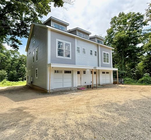 94 Lyman Rd A, Northampton, MA 01060